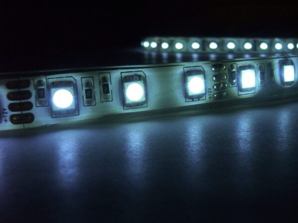 LED páska SMD5050, studená bílá, 12V, 1m, IP68, 60 LED/m - Image 3